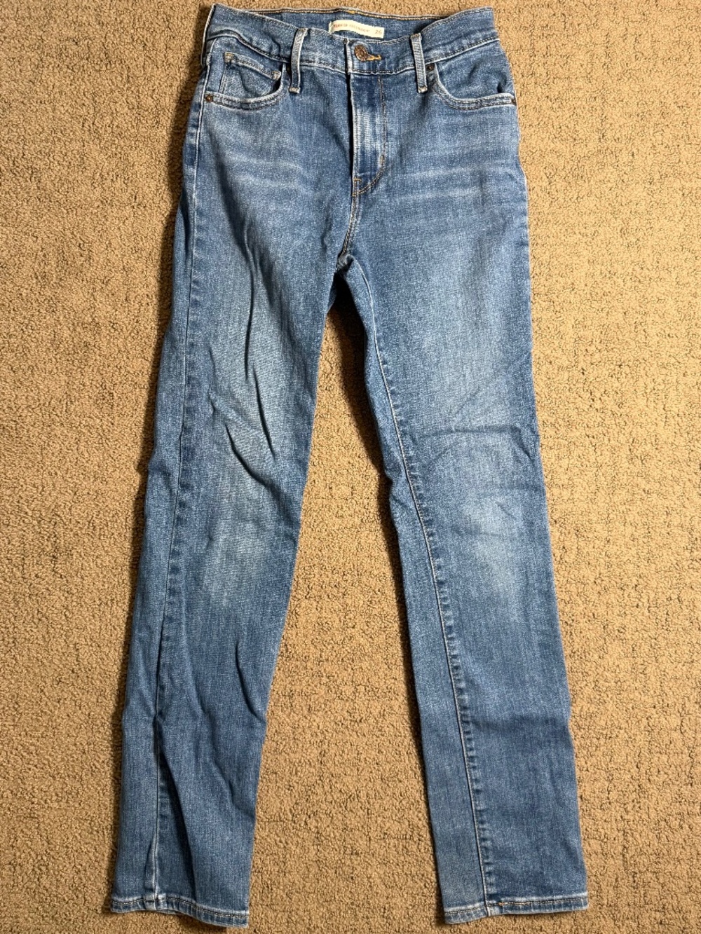 Levi’s Women’s 724 High Rise Straight Leg Jeans Medium Wash Blue Size 26